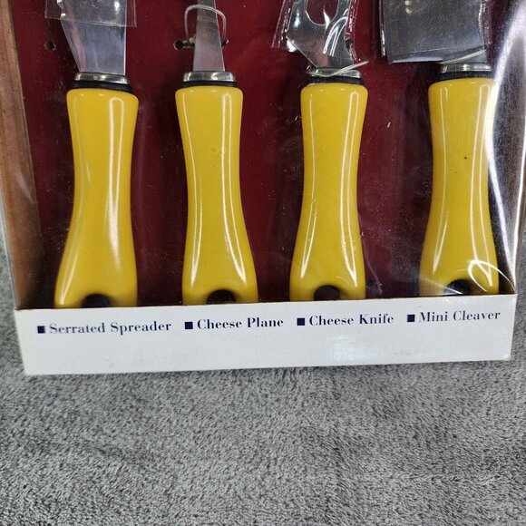 Baker's Advantage Yellow Bistro 4 Piece Cheese Set - Picture 4 of 6